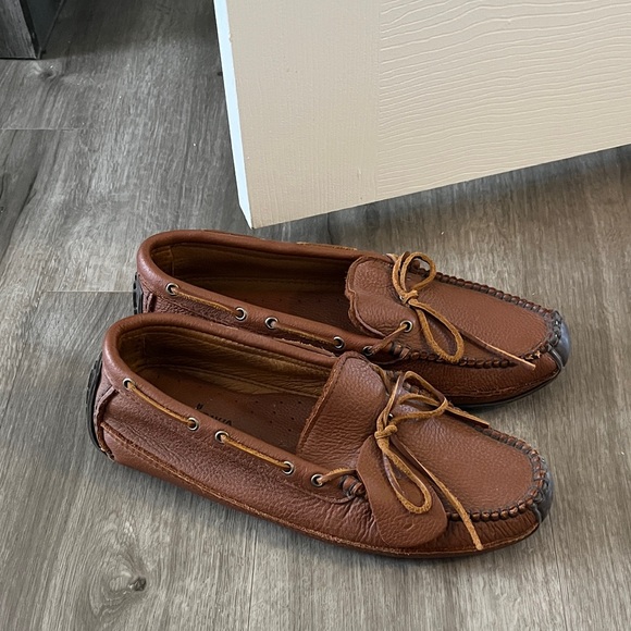 Minnetonka Other - Minnetonka Tan Leather Men's Slip-Ons